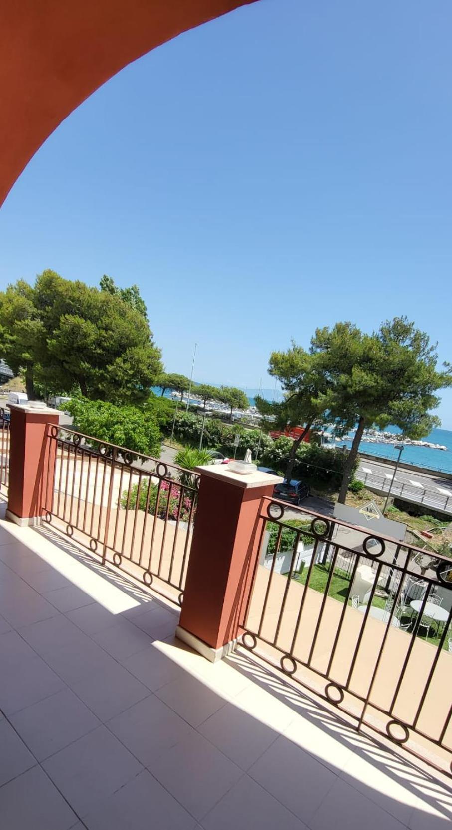 Casa Ortensia Formia Exterior foto